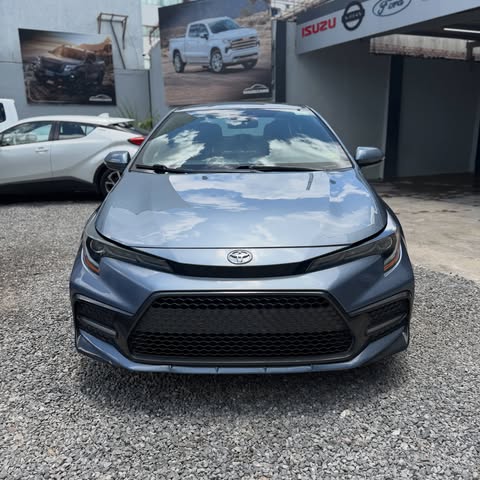 TOYOTA COROLLA SE